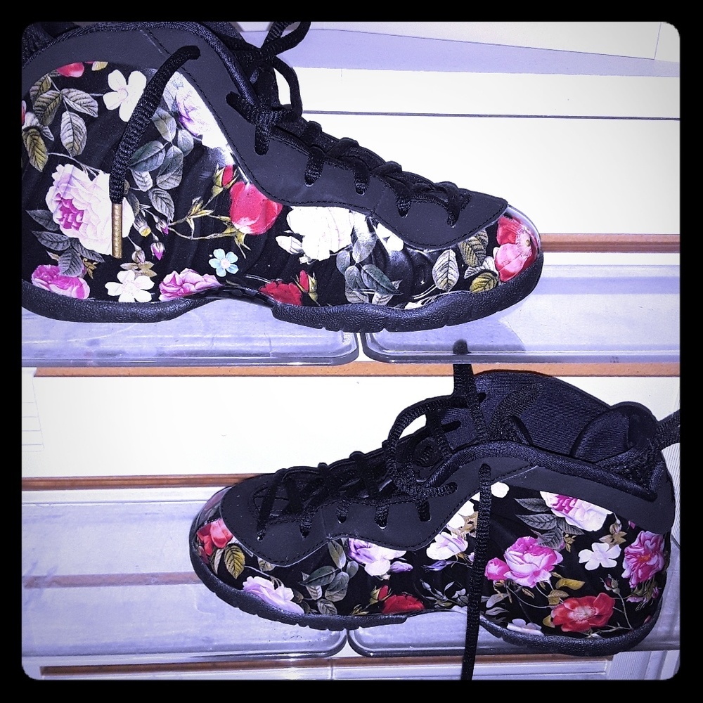 💥sale💥 kids nike foams